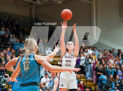 Thumbnail 2 in Cascade vs. Danville (IHSAA 3A Sectional Championship) photogallery.