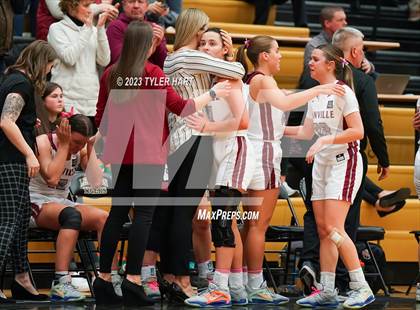 Thumbnail 2 in Cascade vs. Danville (IHSAA 3A Sectional Championship) photogallery.