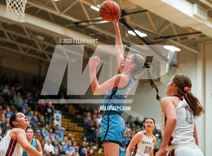 Thumbnail 2 in Cascade vs. Danville (IHSAA 3A Sectional Championship) photogallery.