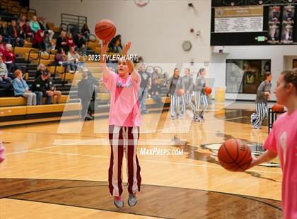 Thumbnail 3 in Cascade vs. Danville (IHSAA 3A Sectional Championship) photogallery.
