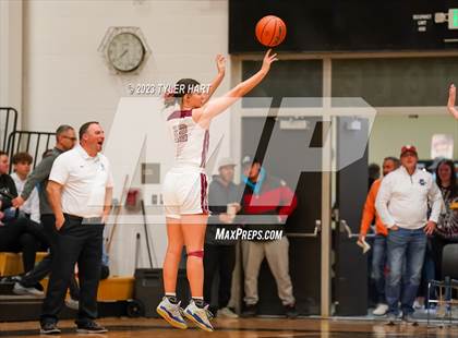 Thumbnail 1 in Cascade vs. Danville (IHSAA 3A Sectional Championship) photogallery.