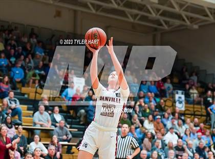 Thumbnail 2 in Cascade vs. Danville (IHSAA 3A Sectional Championship) photogallery.