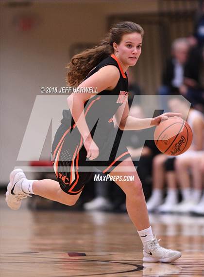 Thumbnail 2 in Hoover vs. Jackson (OHSAA Division I District Semifinal) photogallery.