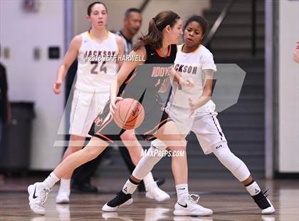 Thumbnail 2 in Hoover vs. Jackson (OHSAA Division I District Semifinal) photogallery.