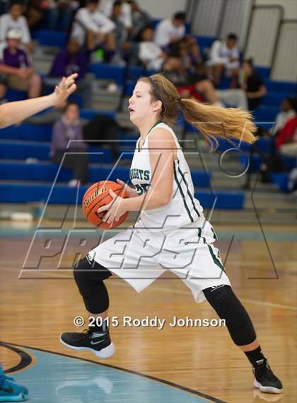 Thumbnail 2 in Clear Falls vs Sam Rayburn (McDonald's Texas Invitational) photogallery.