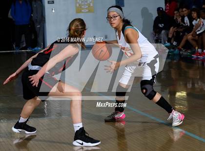 Thumbnail 3 in Taft vs. Harvard Westlake photogallery.