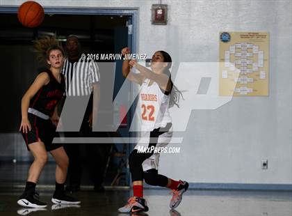 Thumbnail 2 in Taft vs. Harvard Westlake photogallery.