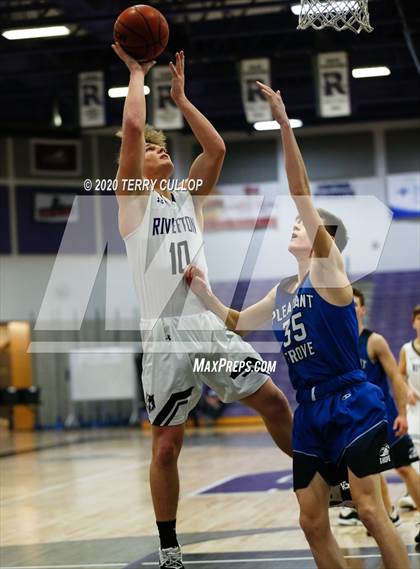 Thumbnail 3 in Pleasant Grove @ Riverton photogallery.