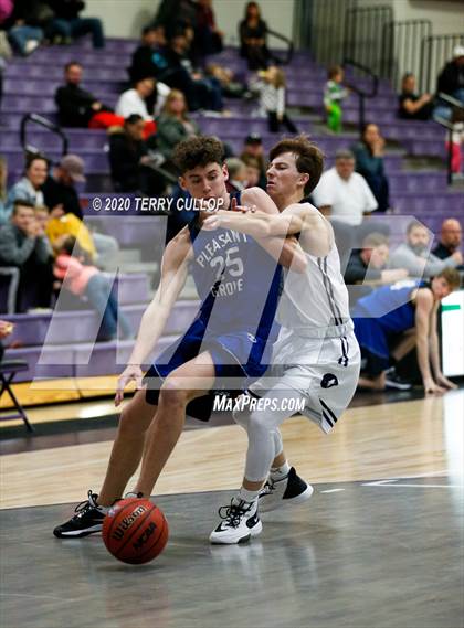 Thumbnail 1 in Pleasant Grove @ Riverton photogallery.
