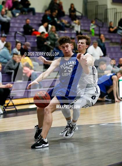 Thumbnail 2 in Pleasant Grove @ Riverton photogallery.