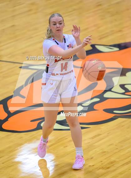 Thumbnail 1 in Greeley County vs. Las Animas photogallery.