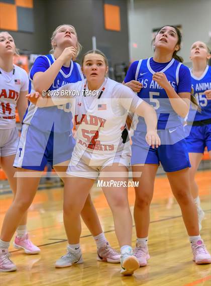 Thumbnail 3 in Greeley County vs. Las Animas photogallery.