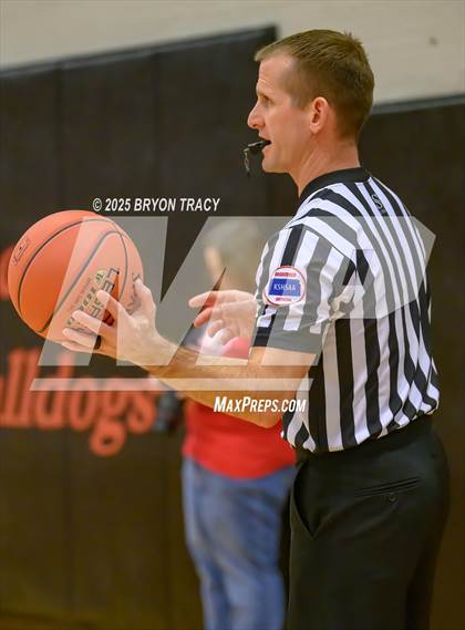 Thumbnail 2 in Greeley County vs. Las Animas photogallery.