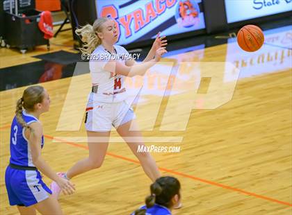 Thumbnail 2 in Greeley County vs. Las Animas photogallery.