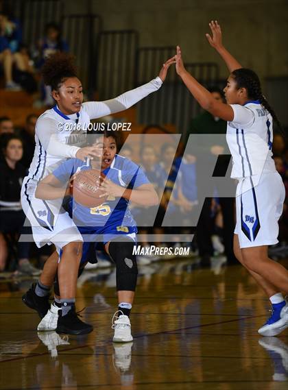 Thumbnail 3 in Diamond Ranch @ Charter Oak photogallery.