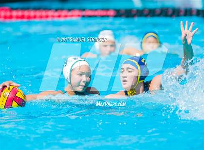 Thumbnail 2 in Palo Alto vs. Leland ( Saint Francis Autumn Invitational) photogallery.