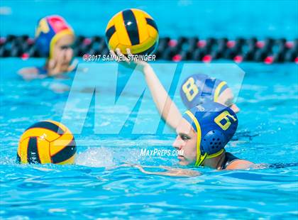 Thumbnail 2 in Palo Alto vs. Leland ( Saint Francis Autumn Invitational) photogallery.