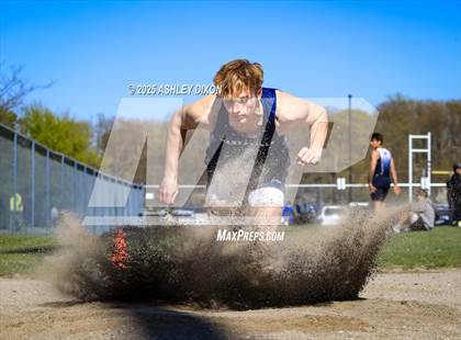 Thumbnail 1 in Marysville Invitational (Walt Braun Stadium) photogallery.