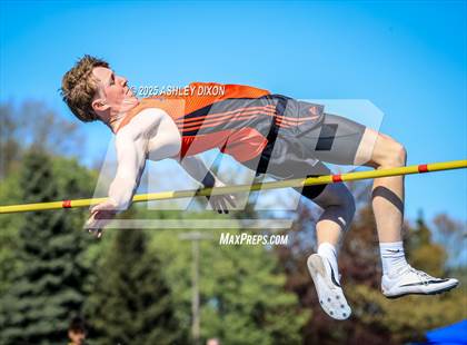 Thumbnail 2 in Marysville Invitational (Walt Braun Stadium) photogallery.