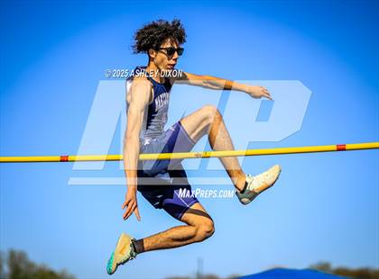 Thumbnail 1 in Marysville Invitational (Walt Braun Stadium) photogallery.
