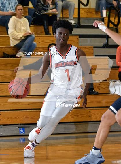 Thumbnail 2 in Vista del Lago vs. Cosumnes Oaks (Running with the Pack) photogallery.