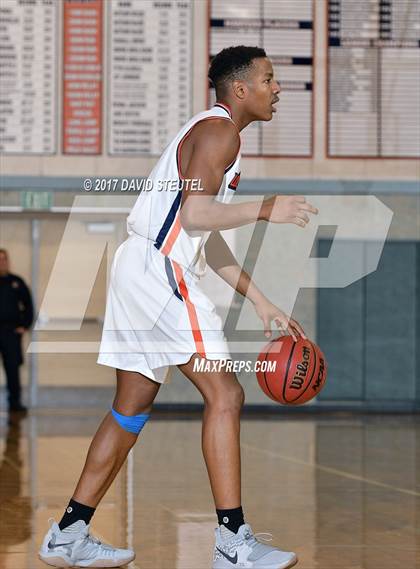 Thumbnail 2 in Vista del Lago vs. Cosumnes Oaks (Running with the Pack) photogallery.