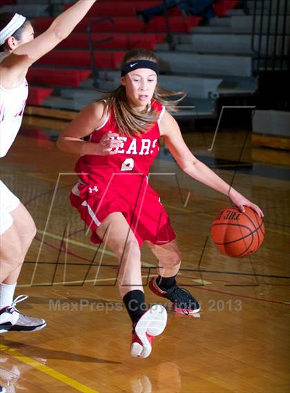 Thumbnail 3 in Jamesville-DeWitt vs. Chittenango photogallery.