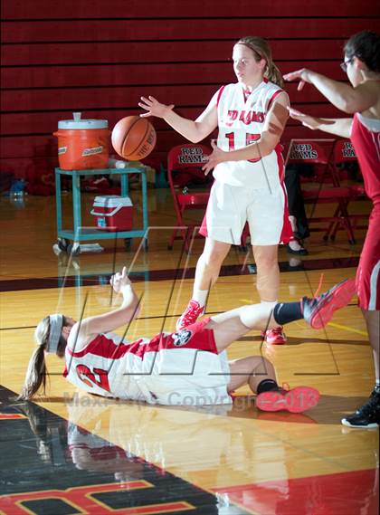 Thumbnail 2 in Jamesville-DeWitt vs. Chittenango photogallery.