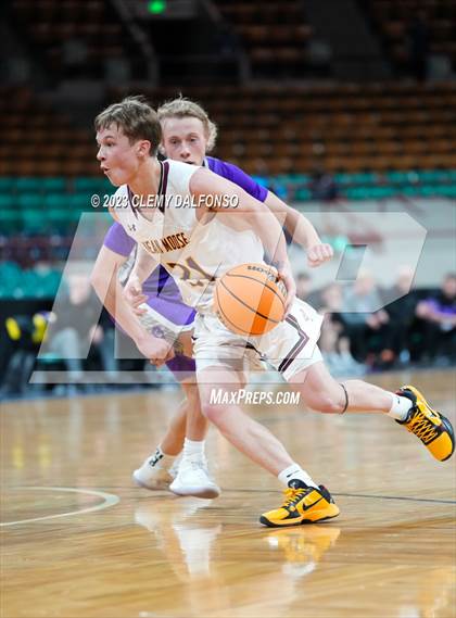 Thumbnail 2 in Alamosa vs Lutheran (CHSAA 4A Great 8) photogallery.