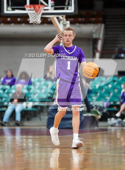 Thumbnail 2 in Alamosa vs Lutheran (CHSAA 4A Great 8) photogallery.