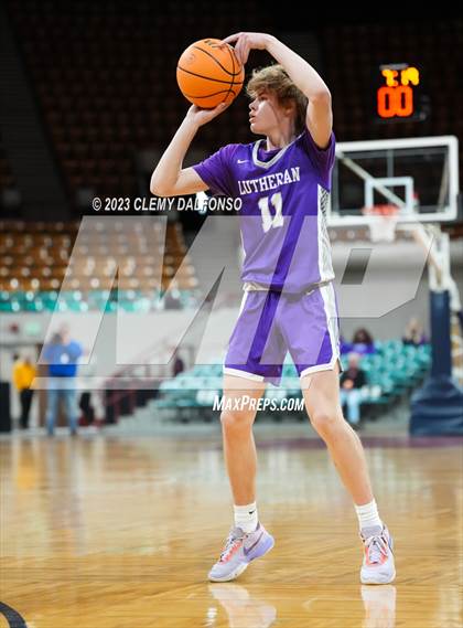 Thumbnail 2 in Alamosa vs Lutheran (CHSAA 4A Great 8) photogallery.