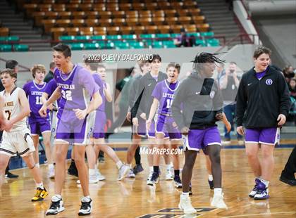 Thumbnail 3 in Alamosa vs Lutheran (CHSAA 4A Great 8) photogallery.