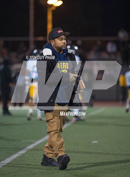 Thumbnail 2 in Rio Hondo Prep vs. Warren (CIF SS Division 7 Final) photogallery.
