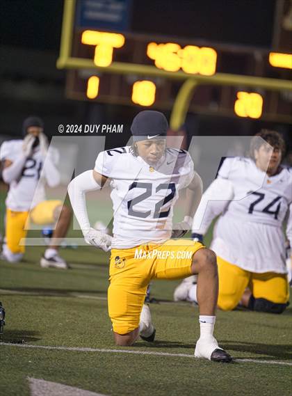 Thumbnail 3 in Rio Hondo Prep vs. Warren (CIF SS Division 7 Final) photogallery.