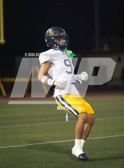 Thumbnail 2 in Rio Hondo Prep vs. Warren (CIF SS Division 7 Final) photogallery.