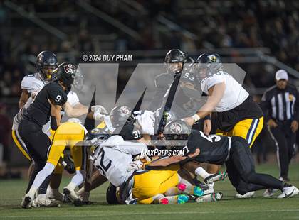 Thumbnail 1 in Rio Hondo Prep vs. Warren (CIF SS Division 7 Final) photogallery.