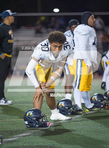 Thumbnail 3 in Rio Hondo Prep vs. Warren (CIF SS Division 7 Final) photogallery.