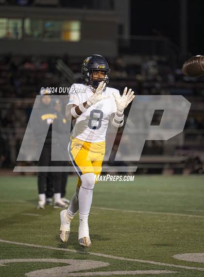 Thumbnail 2 in Rio Hondo Prep vs. Warren (CIF SS Division 7 Final) photogallery.