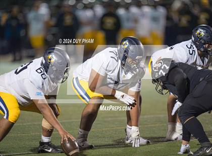 Thumbnail 1 in Rio Hondo Prep vs. Warren (CIF SS Division 7 Final) photogallery.
