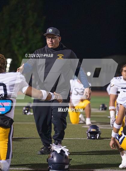 Thumbnail 1 in Rio Hondo Prep vs. Warren (CIF SS Division 7 Final) photogallery.