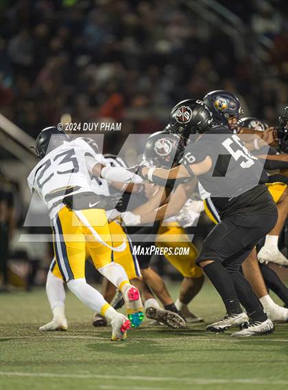 Thumbnail 2 in Rio Hondo Prep vs. Warren (CIF SS Division 7 Final) photogallery.