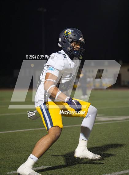 Thumbnail 2 in Rio Hondo Prep vs. Warren (CIF SS Division 7 Final) photogallery.