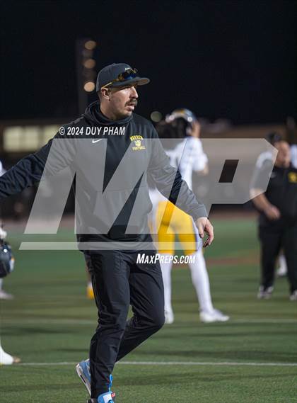 Thumbnail 2 in Rio Hondo Prep vs. Warren (CIF SS Division 7 Final) photogallery.