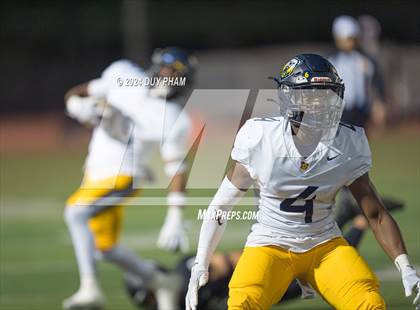 Thumbnail 3 in Rio Hondo Prep vs. Warren (CIF SS Division 7 Final) photogallery.