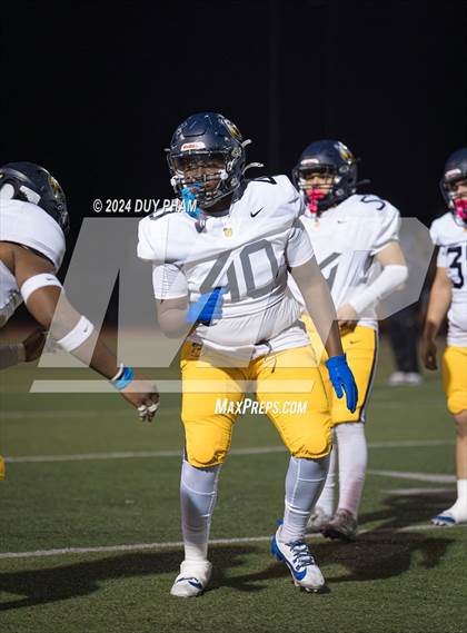 Thumbnail 3 in Rio Hondo Prep vs. Warren (CIF SS Division 7 Final) photogallery.