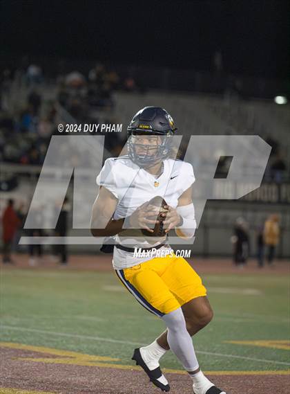 Thumbnail 3 in Rio Hondo Prep vs. Warren (CIF SS Division 7 Final) photogallery.