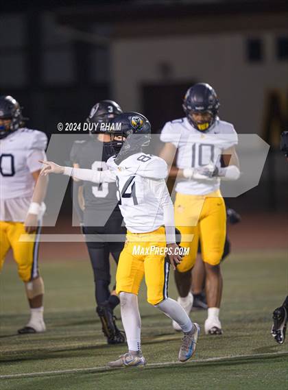 Thumbnail 2 in Rio Hondo Prep vs. Warren (CIF SS Division 7 Final) photogallery.