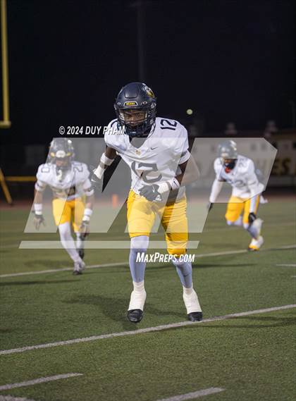 Thumbnail 3 in Rio Hondo Prep vs. Warren (CIF SS Division 7 Final) photogallery.