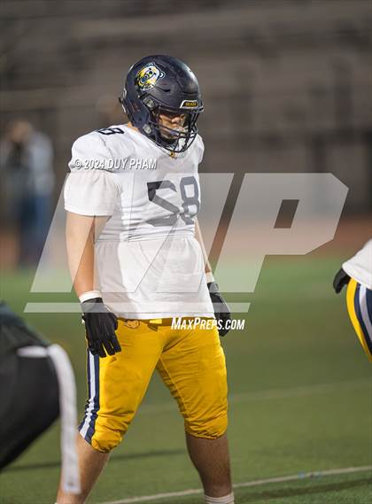 Thumbnail 2 in Rio Hondo Prep vs. Warren (CIF SS Division 7 Final) photogallery.