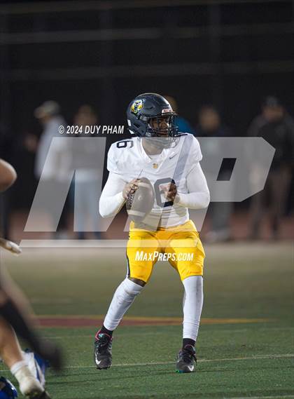 Thumbnail 3 in Rio Hondo Prep vs. Warren (CIF SS Division 7 Final) photogallery.